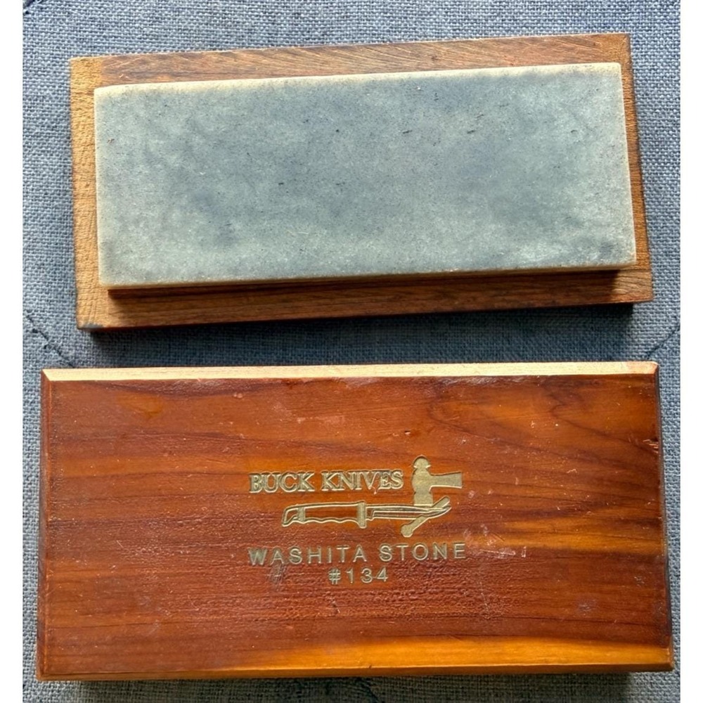 Vintage Buck Knives Washita Stone #134 Whetstone In Original Cedar Box 1970s